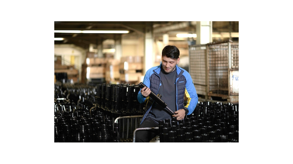 NEUES SCHWEISSROBOTERSYSTEM TAWERS G4 UNTERSTÜTZT AUTOMOBILHERSTELLER DIGITALISIERUNGSZIELE ZU ERREICHEN